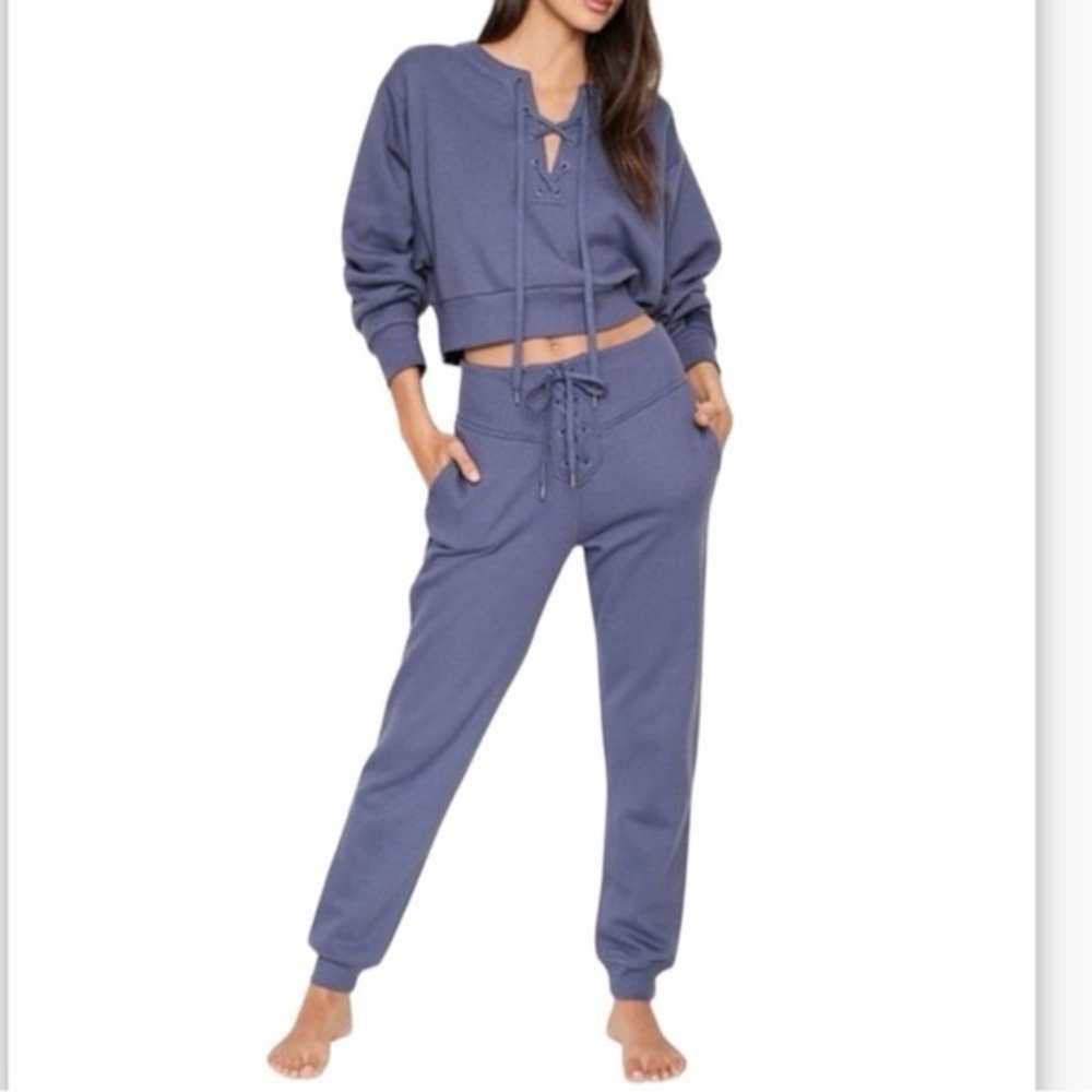 Victoria's Secret Sweatsuit set m/xs